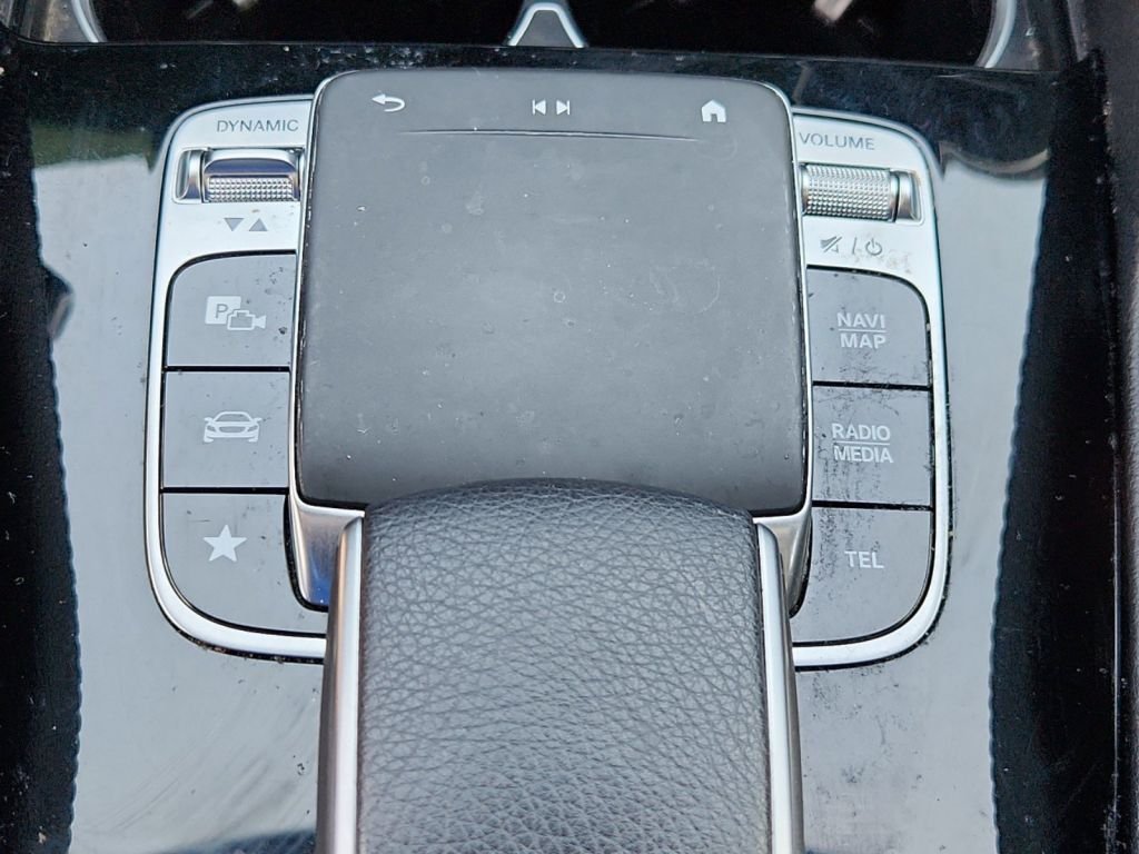 2020-Mercedes-ben-Gle_7003-24
