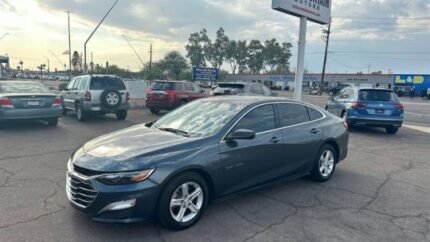 2019 Chevrolet Malibu LS with 1LS