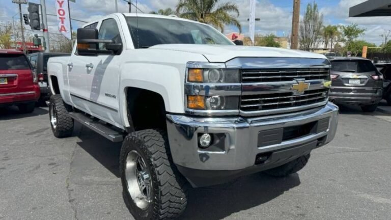 2015 Chevrolet Silverado 2500HD LTZ Crew Cab Standard Box 4WD - Bank ...