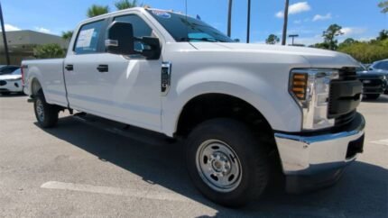 2018 Ford Super Duty F-250 XL 4WD Crew Cab 6.75' Box